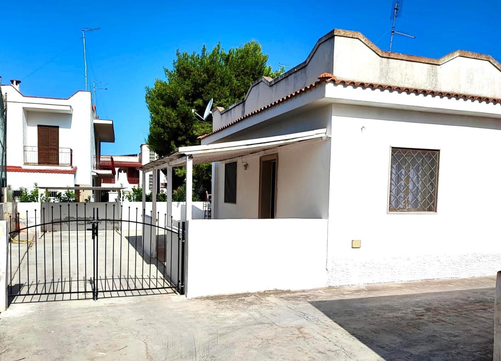 Villa Singola Amanda - 500M Dal Mare Pulsano Ngoại thất bức ảnh