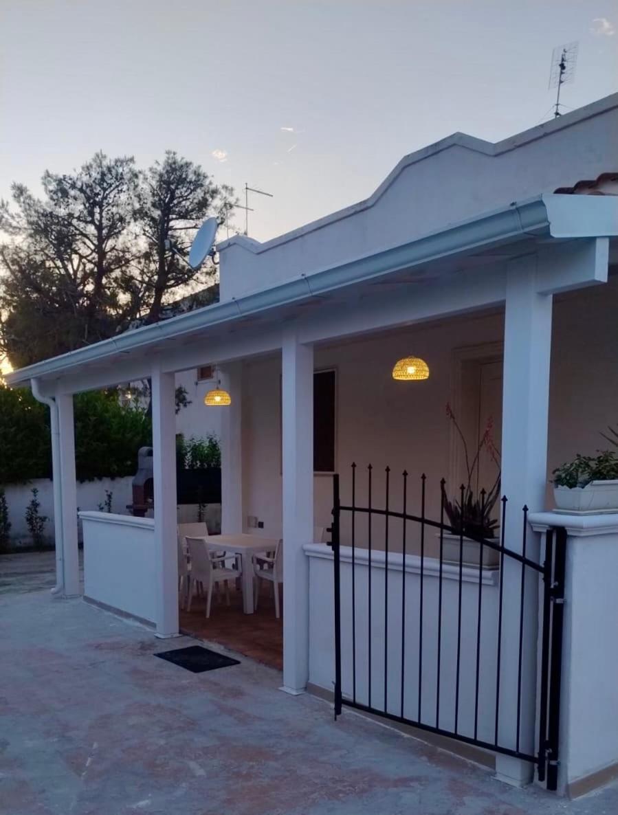 Villa Singola Amanda - 500M Dal Mare Pulsano Ngoại thất bức ảnh